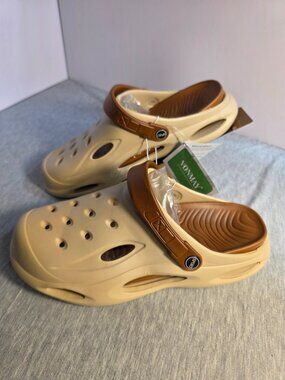NWT Vonmay Cream Brown Platform Clogs Slip On Garden Shoes Men's Size 11